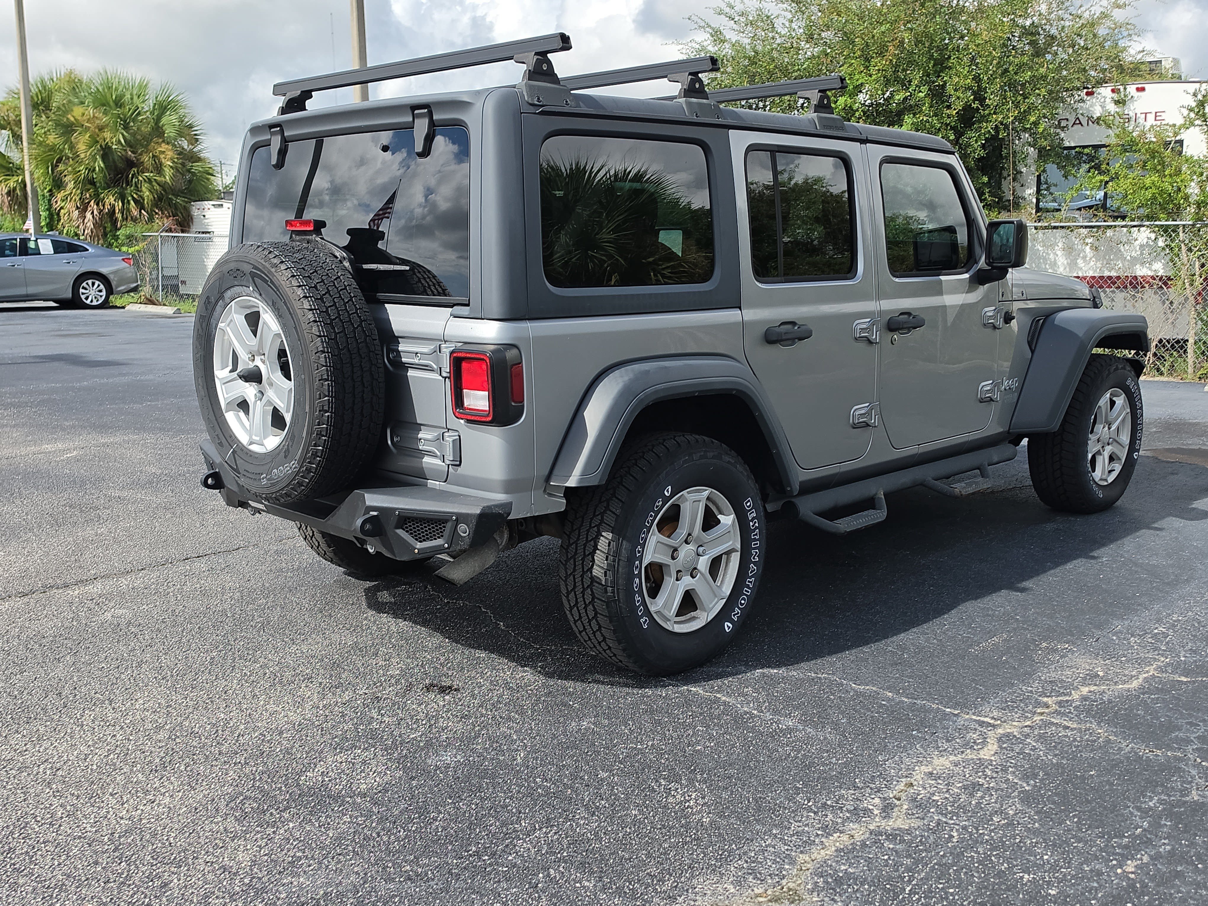 Used 2018 Jeep Wrangler Unlimited Sport AWD/4WD image 6
