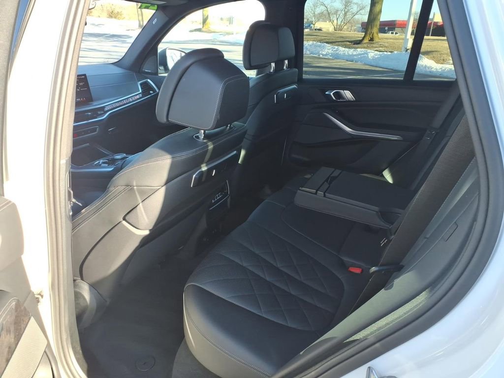 Used 2024 BMW X5 xDrive40i w/ Premium Package image 27