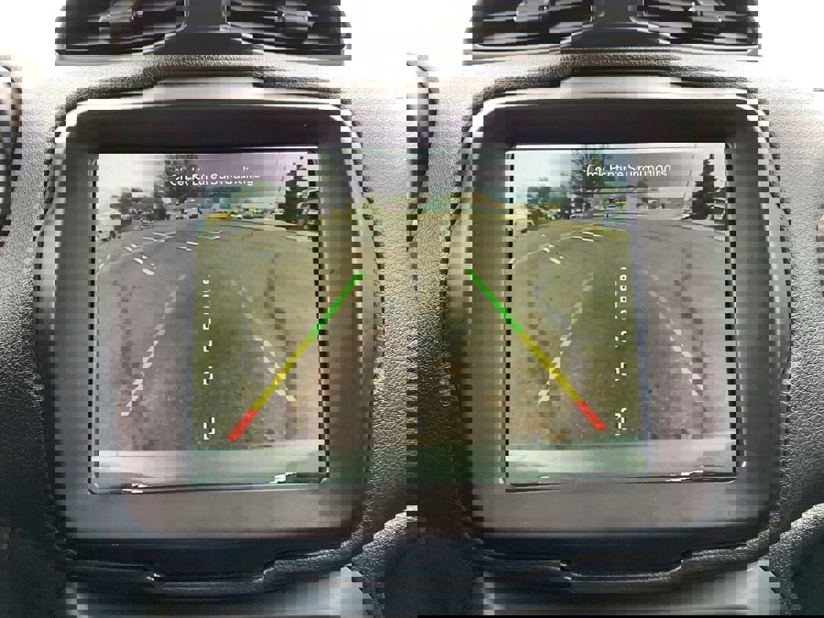 Used 2021 Jeep Renegade Trailhawk w/ Sun & Sound Group image 23