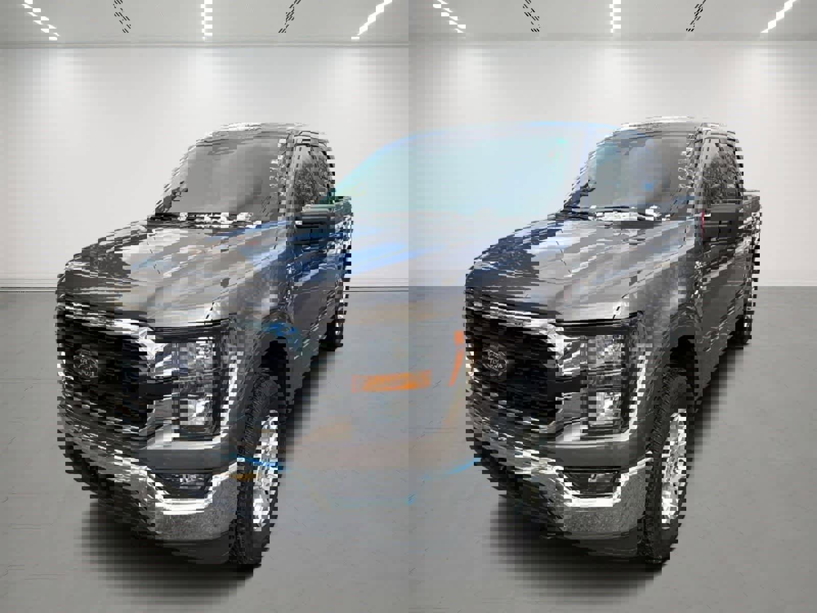 Used 2023 Ford F150 XLT image 1