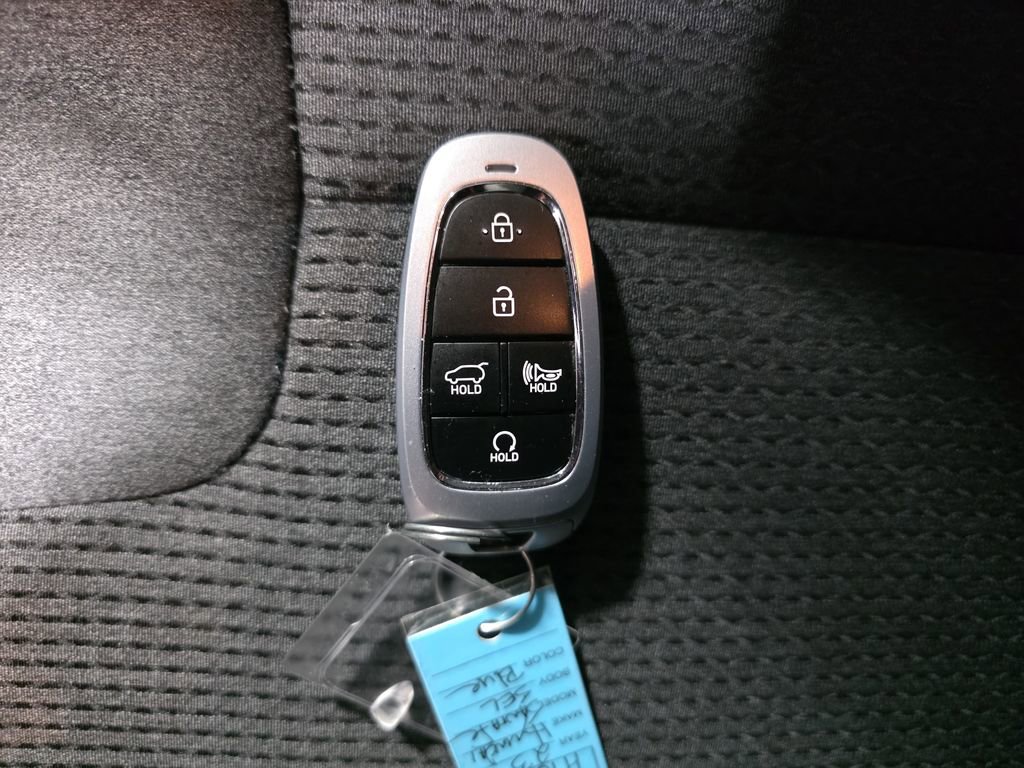 Used 2023 Hyundai Santa Fe SEL image 37