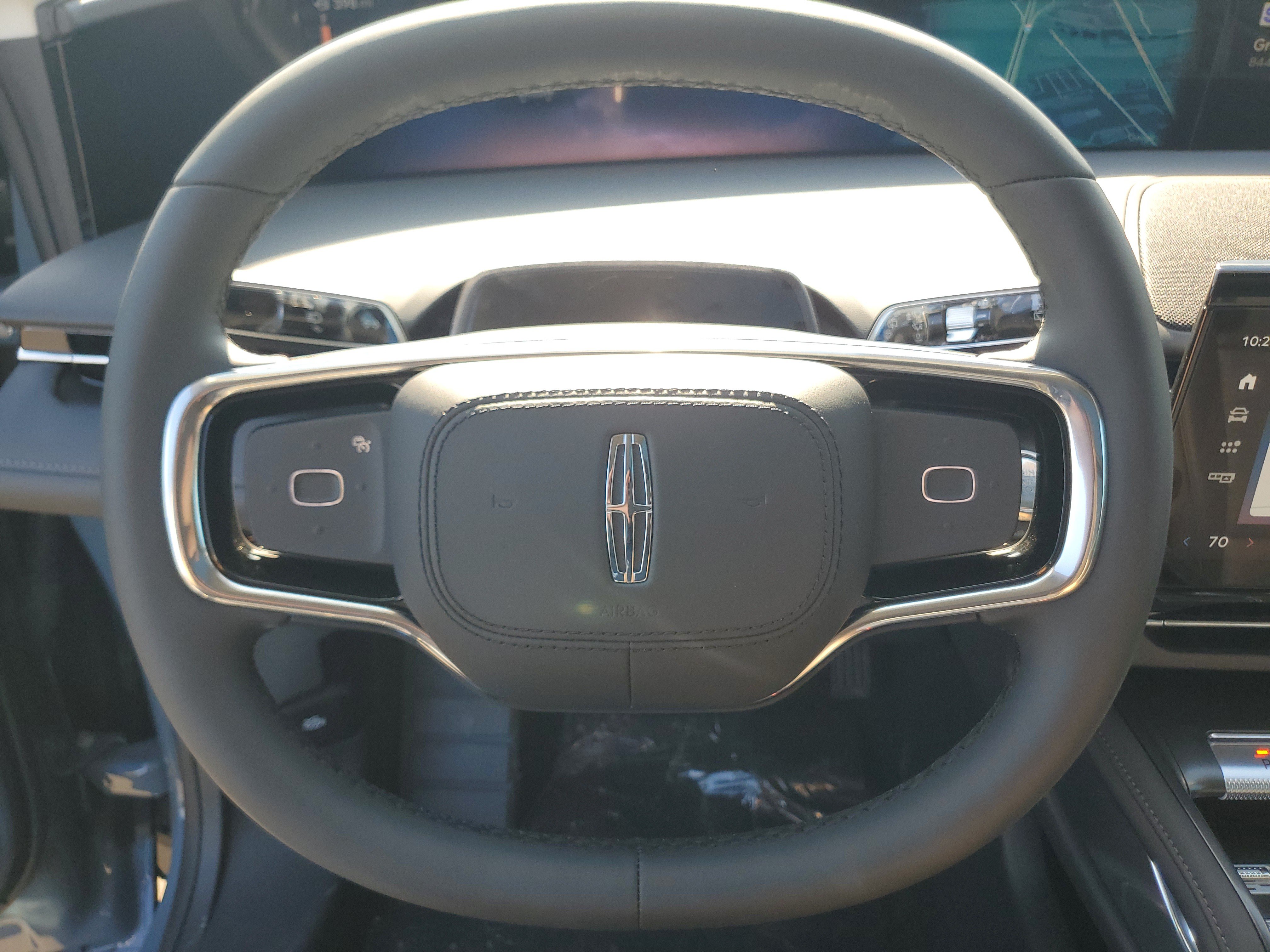 New 2026 Lincoln Nautilus Reserve w/ Jet Appearance Package AWD/4WD image 16
