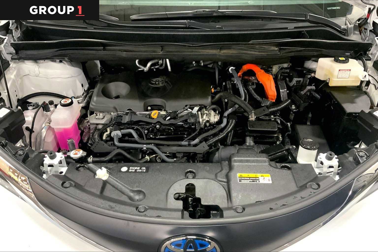 Used 2024 Toyota Sienna XLE w/ XLE Plus Package image 32