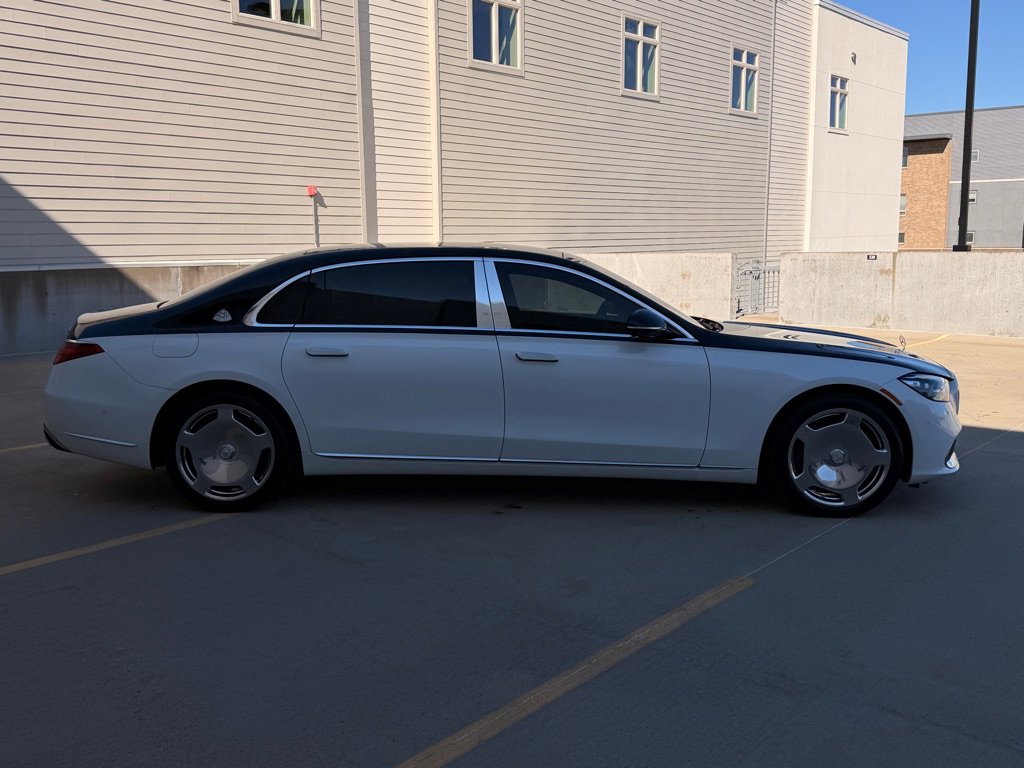 Used 2024 Mercedes-Benz Maybach S 580 4MATIC image 2