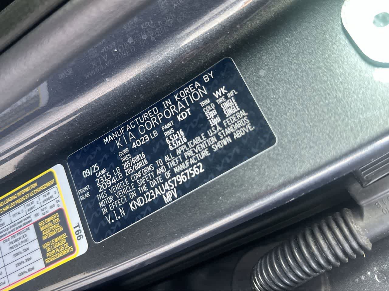 Used 2025 Kia Soul LX w/ LX Technology Package FWD image 29