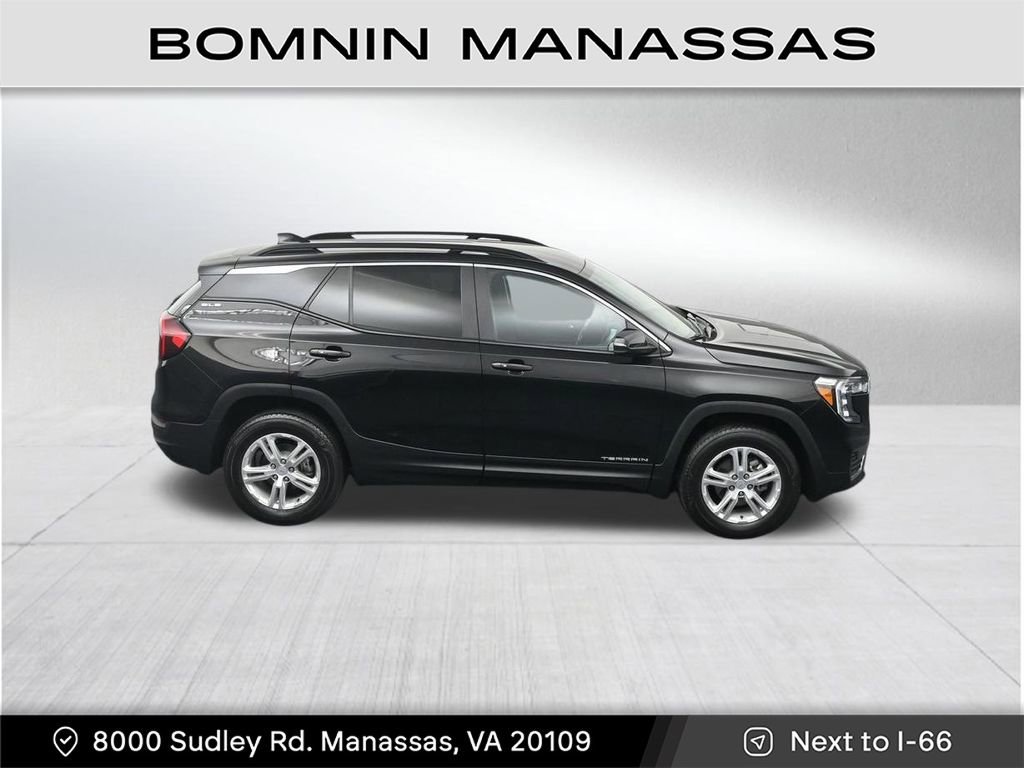 Used 2023 GMC Terrain SLE w/ Driver Convenience Package image 25