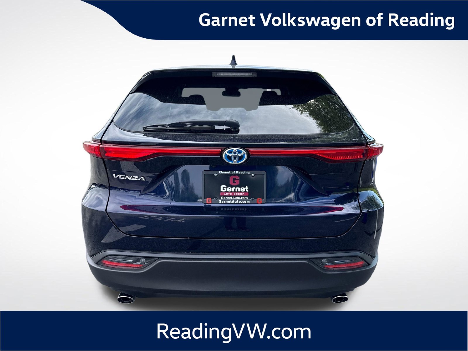 Used 2023 Toyota Venza LE AWD/4WD image 4