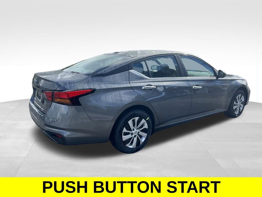 Used 2025 Nissan Altima 2.5 S image 5