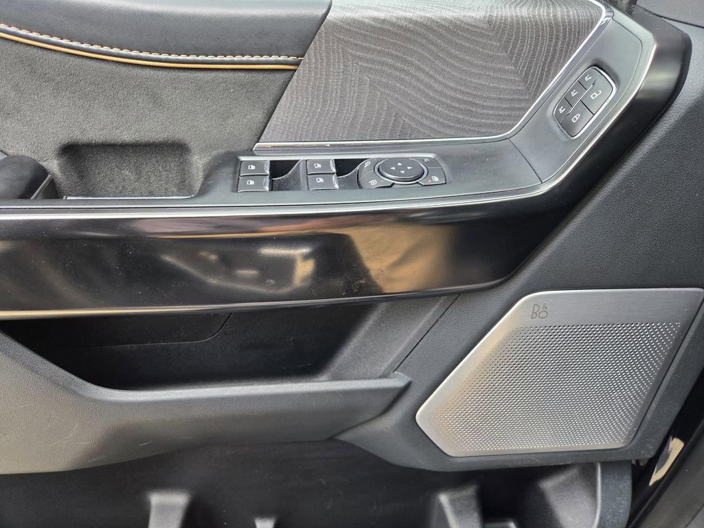Used 2021 Ford F150 Platinum w/ Equipment Group 701A High image 19