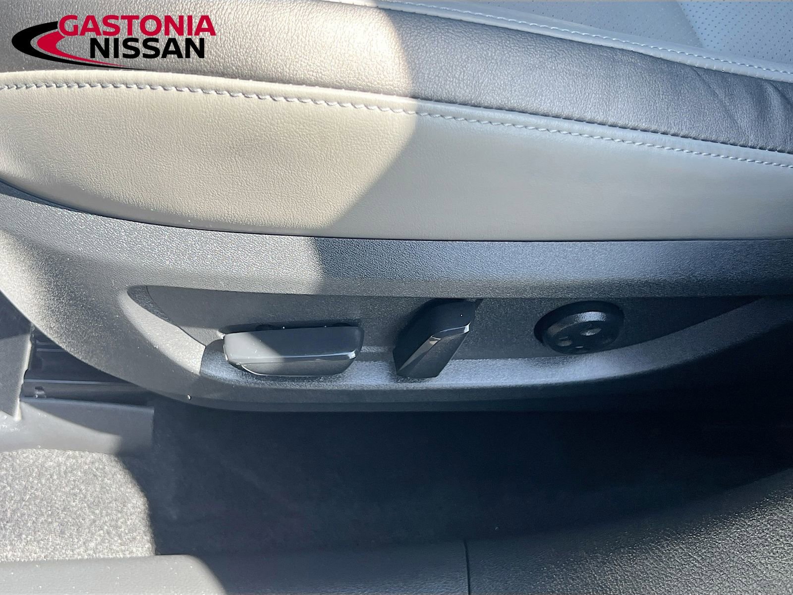 Used 2023 INFINITI QX50 Luxe image 25