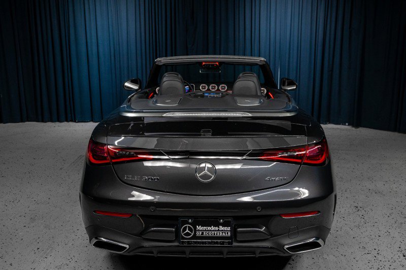 Used 2025 Mercedes-Benz CLE 300 4MATIC Cabriolet image 11