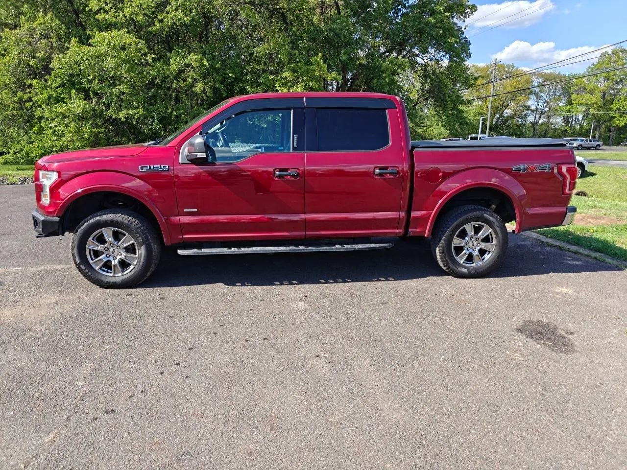 Used 2016 Ford F150 Lariat w/ Equipment Group 502A Luxury AWD/4WD image 1