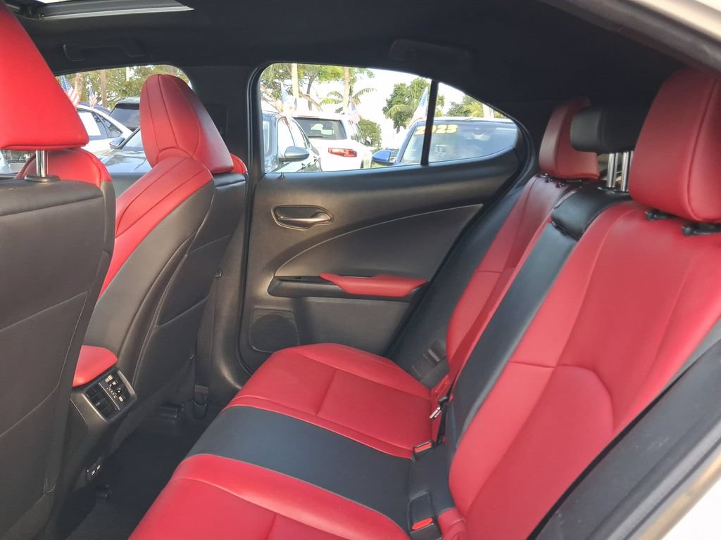 Used 2021 Lexus UX 200 F Sport w/ Accessory Package (Z1) FWD image 8