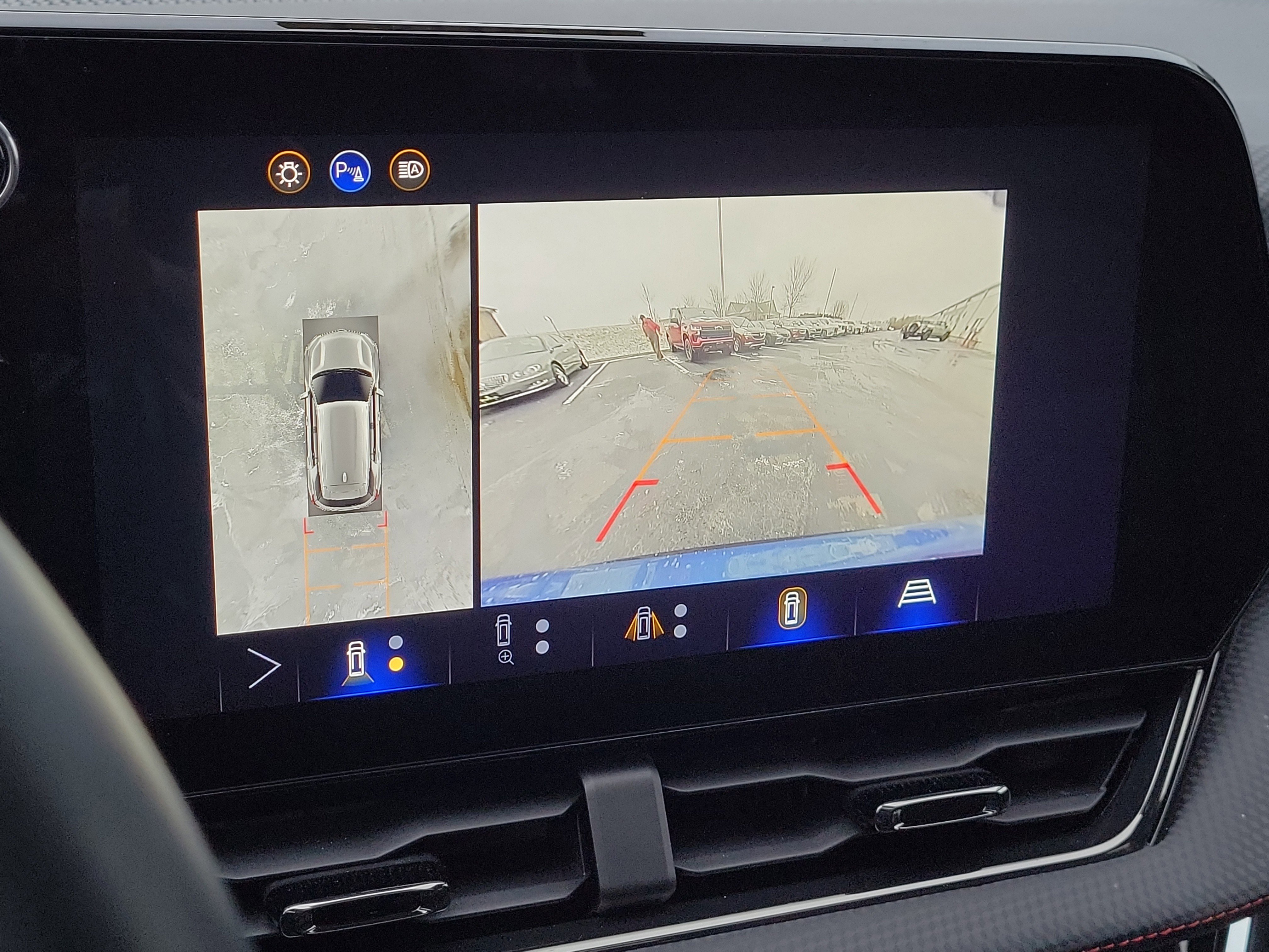 Used 2025 Chevrolet Equinox RS w/ Safety and Technology Package image 25