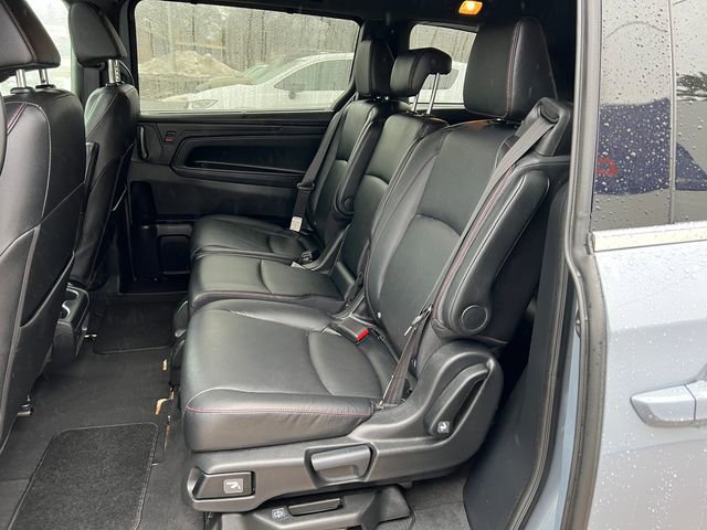 Used 2024 Honda Odyssey Sport image 4