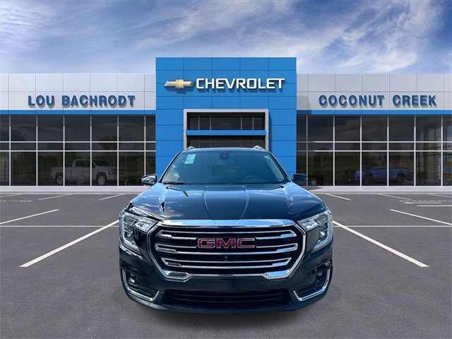 Used 2022 GMC Terrain SLT w/ Tech Package image 3