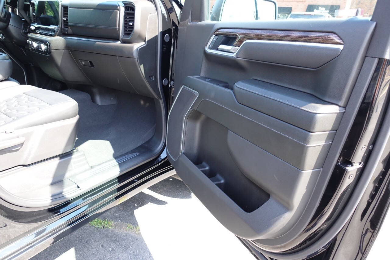 Used 2025 GMC Sierra 1500 Elevation AWD/4WD image 34