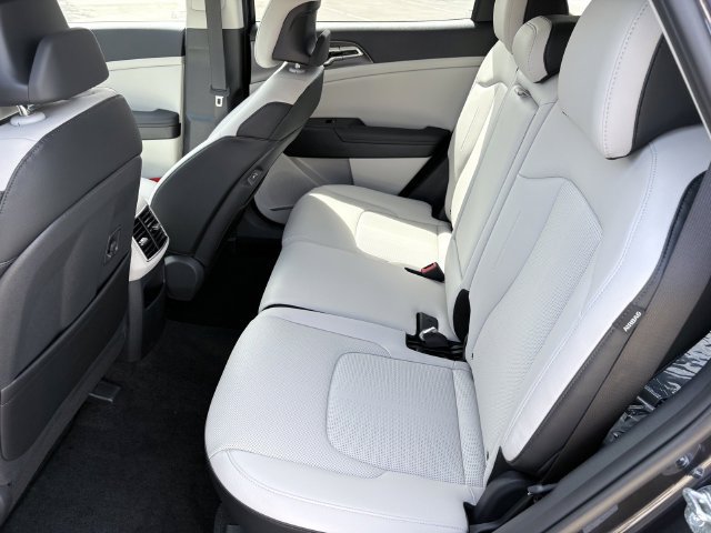 New 2026 Kia Sportage EX FWD image 6
