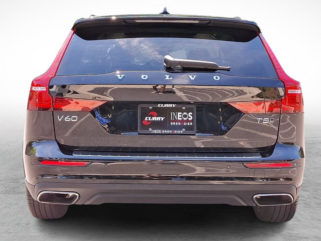 Used 2021 Volvo V60 T5 Cross Country AWD/4WD image 5