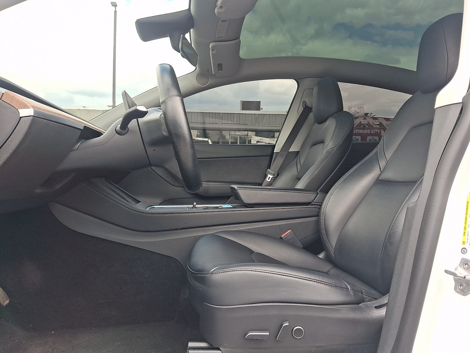 Used 2022 Tesla Model Y Long Range AWD/4WD image 13