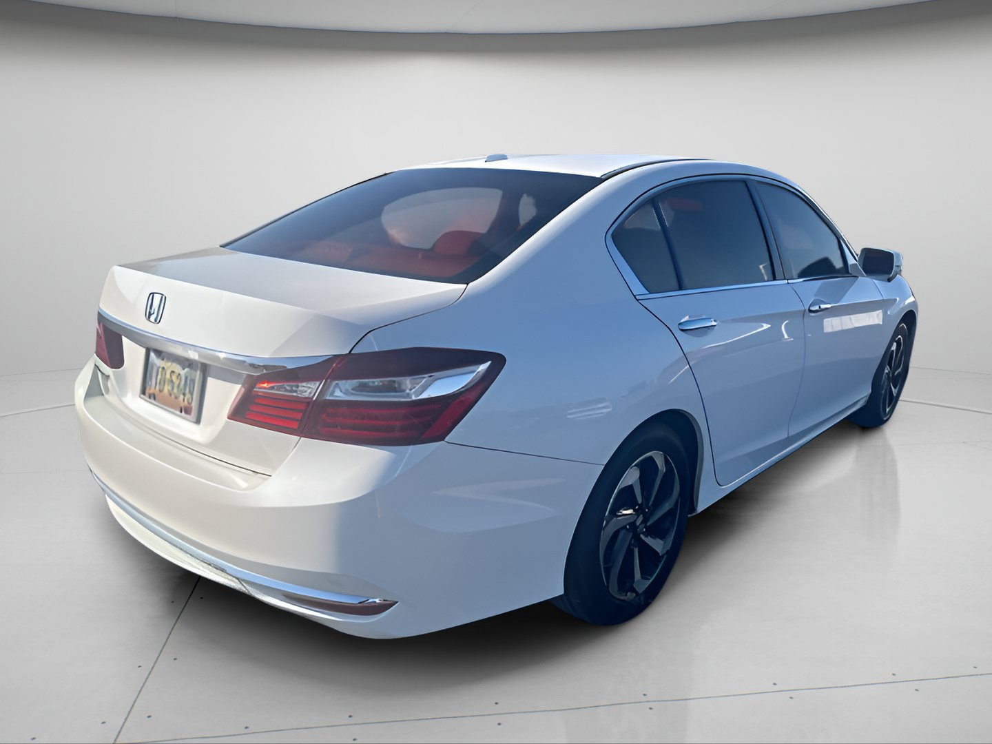Used 2017 Honda Accord EX-L image 8