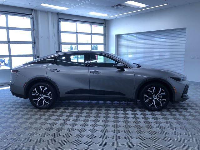 Certified 2025 Toyota Crown XLE AWD/4WD image 34