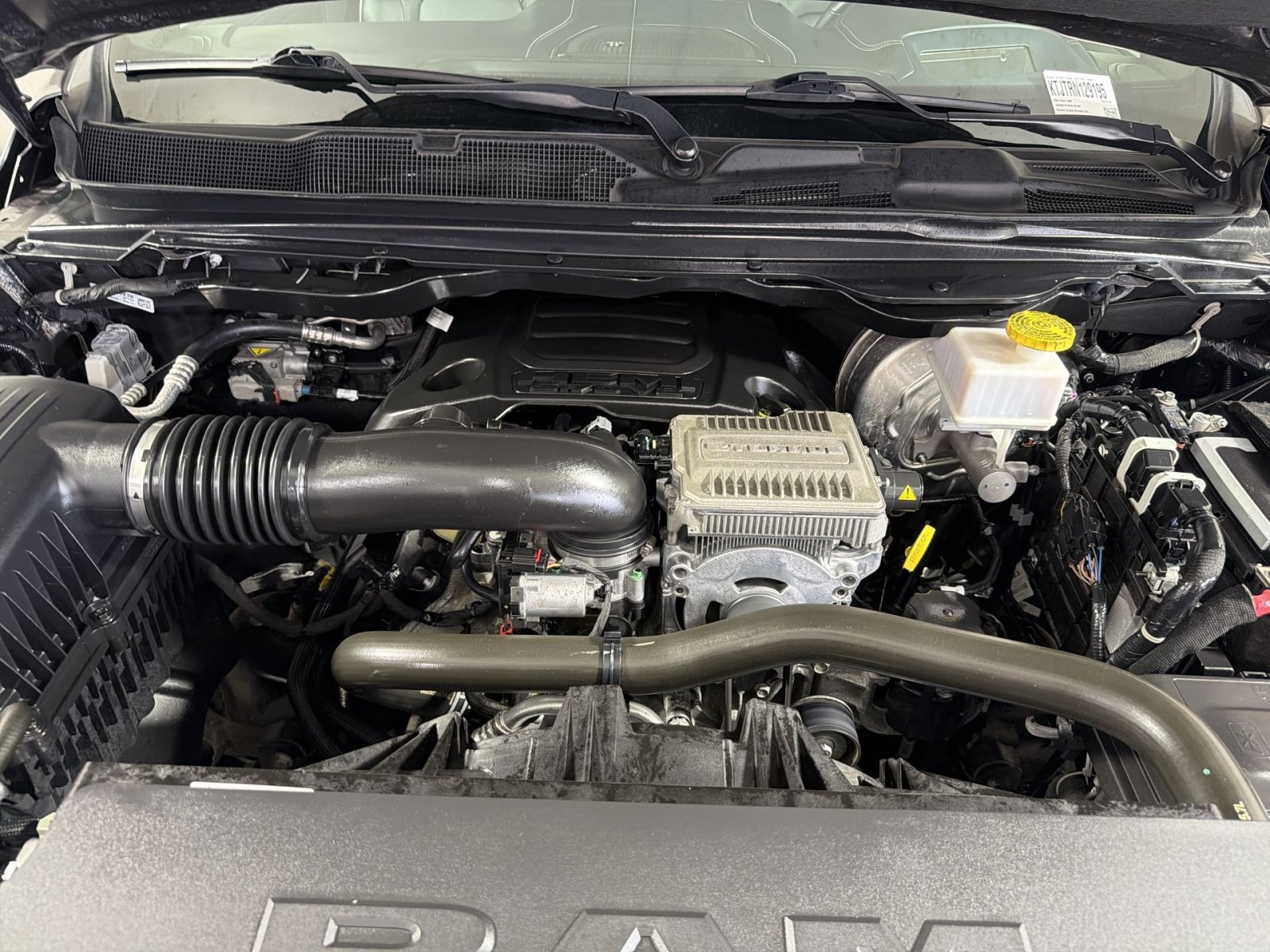 Used 2024 RAM 1500 Limited AWD/4WD image 29
