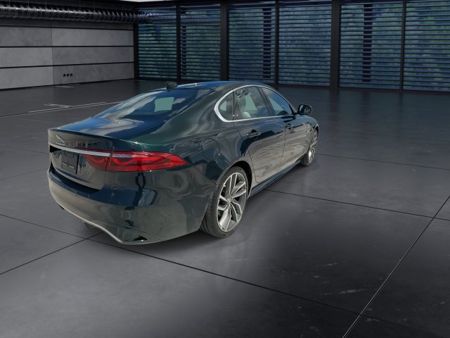 Used 2024 Jaguar XF R-Dynamic SE RWD image 8