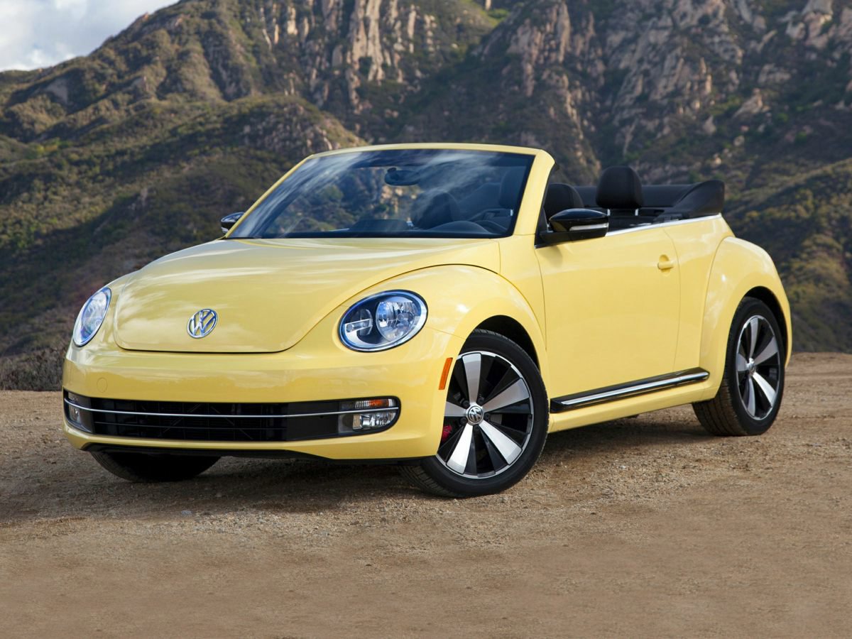 Used 2014 Volkswagen Beetle 2.5
