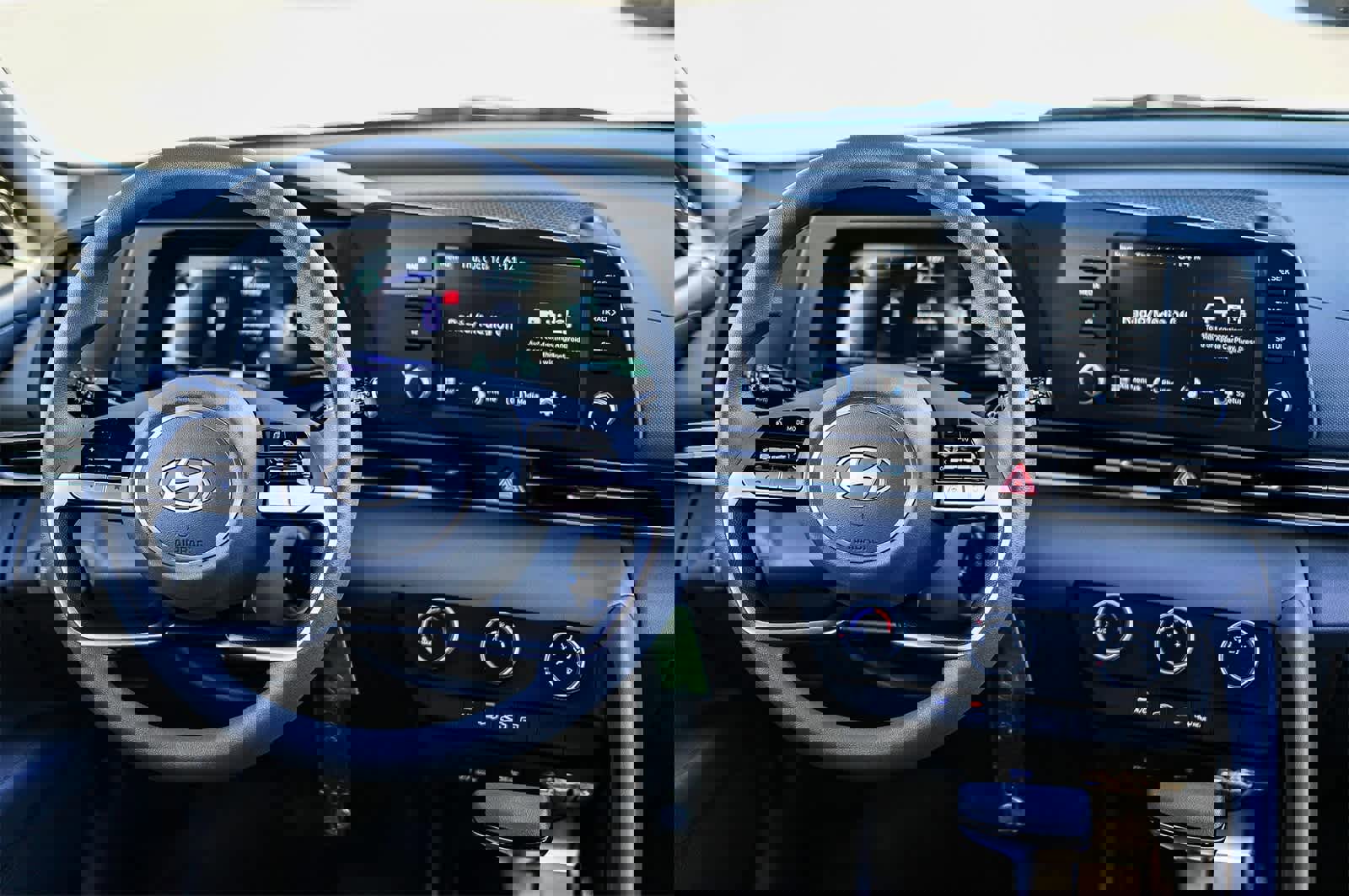 New 2025 Hyundai Elantra SE w/ Cargo Package image 15