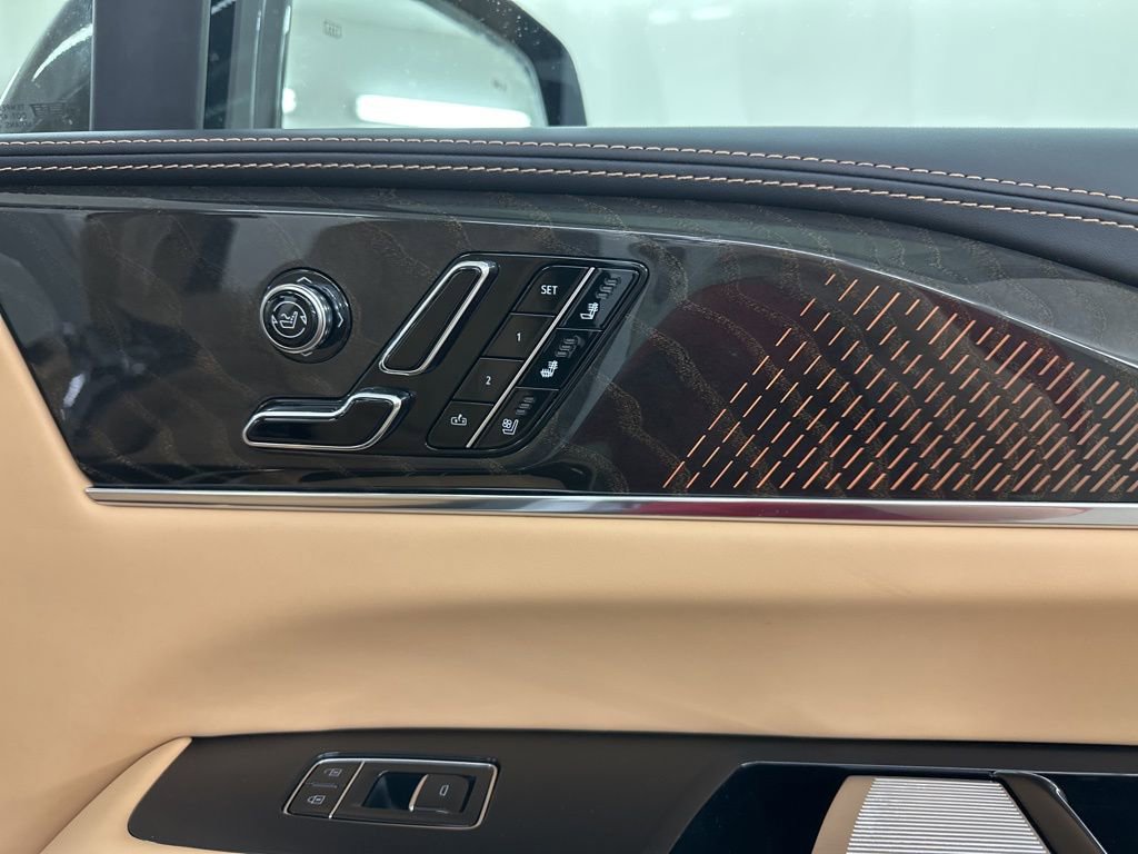 Certified 2025 Cadillac Escalade IQ Sport 2 w/ LPO, ONYX Package image 19