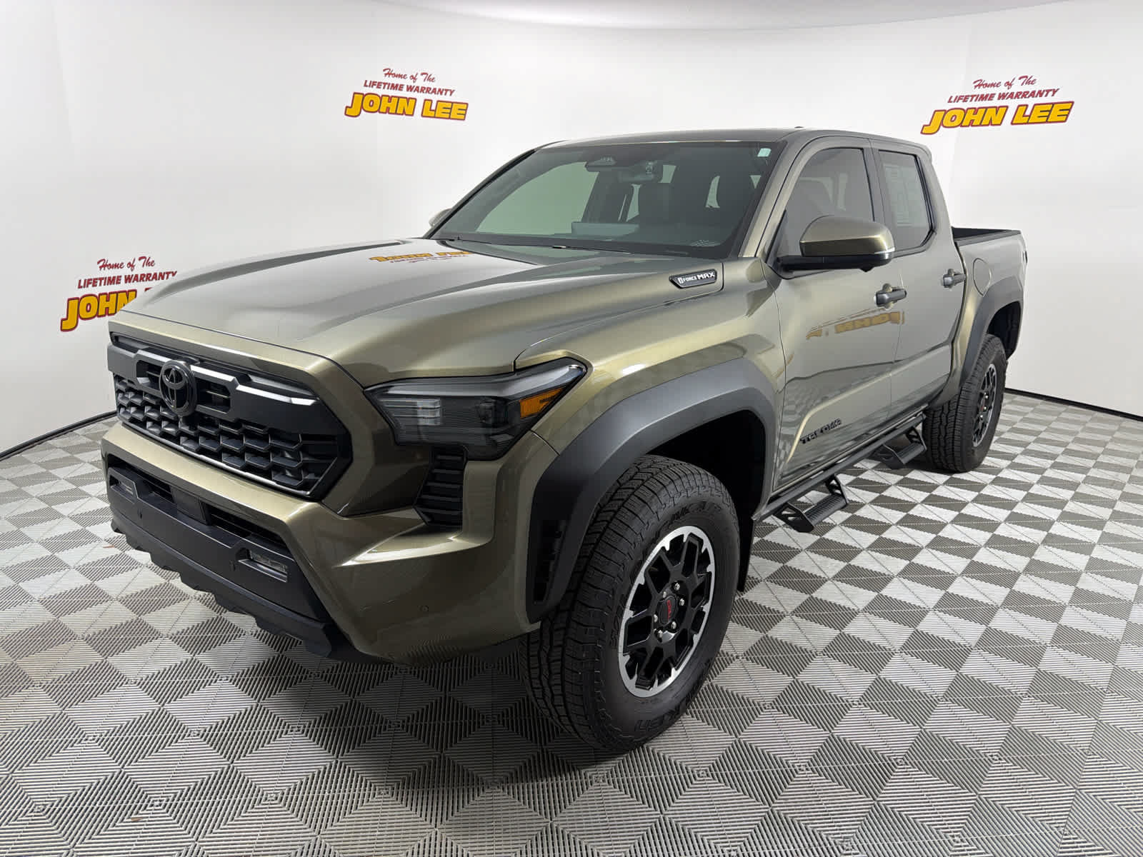 Used 2024 Toyota Tacoma TRD Off-Road w/ TRD Off Road Premium Package AWD/4WD image 1