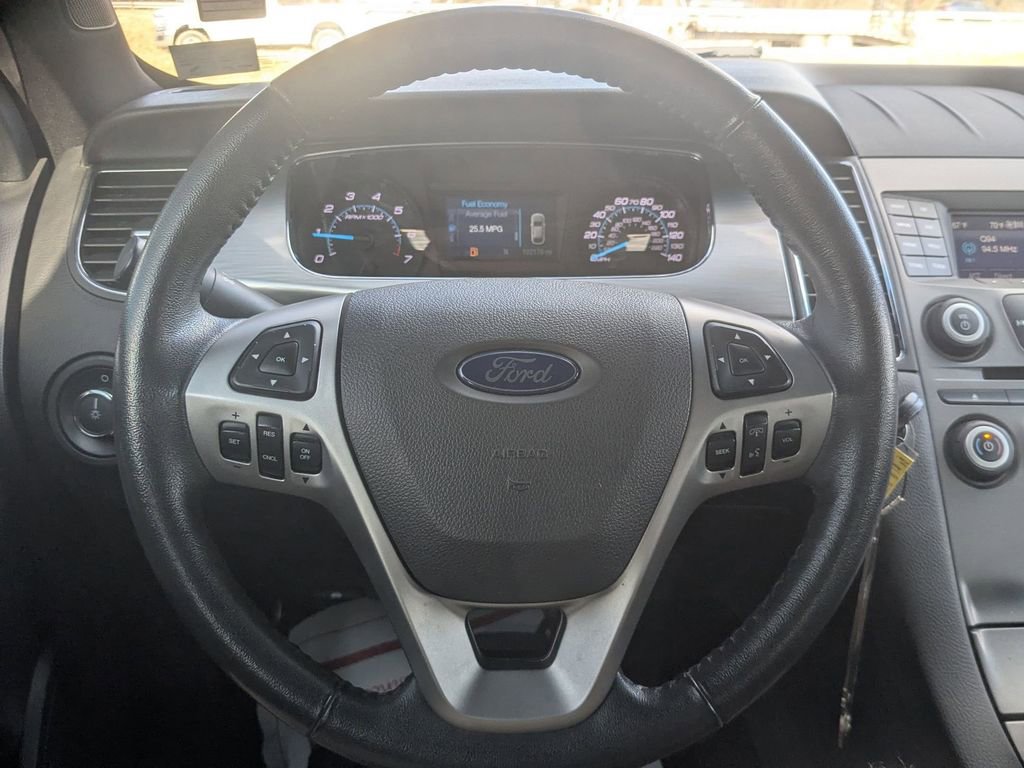 Used 2018 Ford Taurus SEL image 21