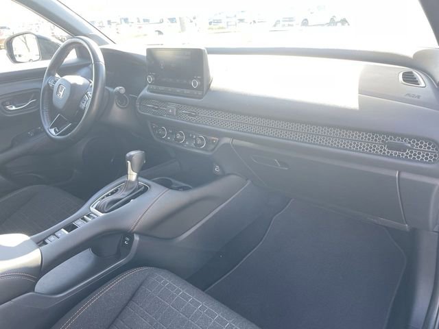 Used 2025 Honda HR-V Sport image 27