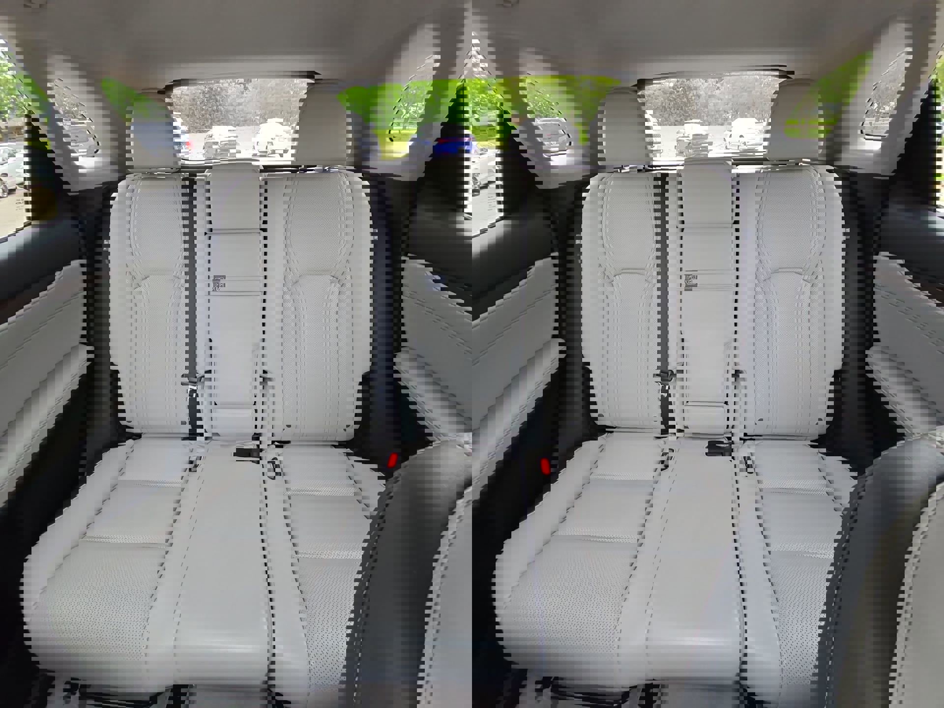 Used 2016 Lexus RX 450h AWD w/ Accessory Package image 22