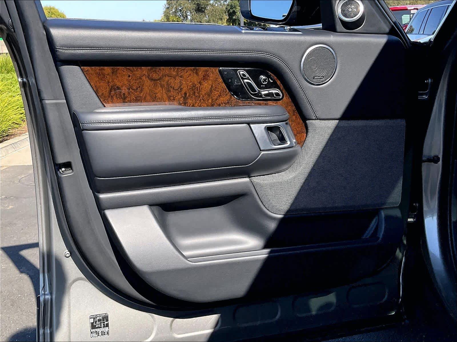 Used 2021 Land Rover Range Rover HSE AWD/4WD image 27