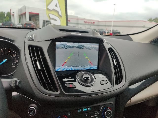 Used 2017 Ford Escape Titanium FWD image 32