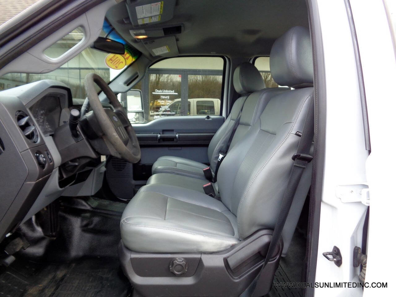 Used 2014 Ford F250 XL w/ Power Equipment Group image 9