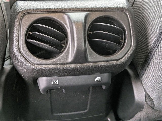 Used 2024 Jeep Wrangler Unlimited w/ Convenience Group image 26