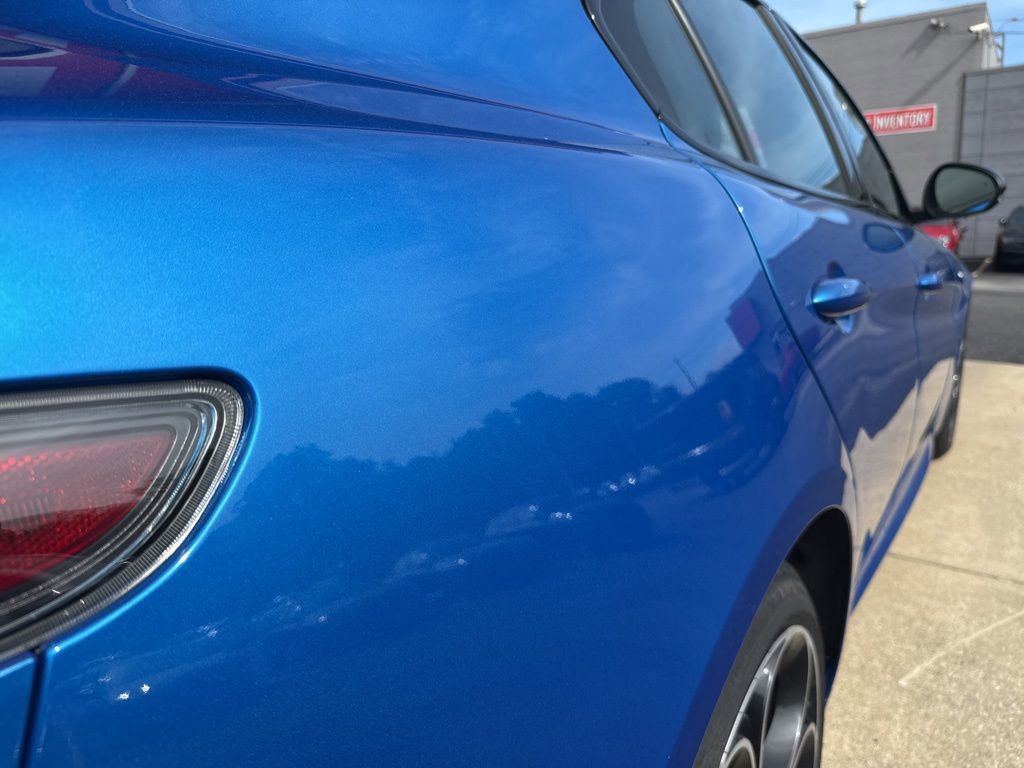 Used 2024 Alfa Romeo Giulia Veloce AWD/4WD image 6