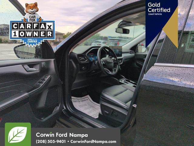 Used 2025 Ford Escape Platinum AWD/4WD image 11