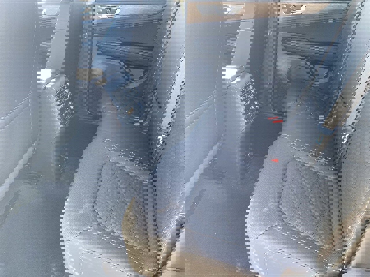 New 2026 Volkswagen Atlas SE image 13