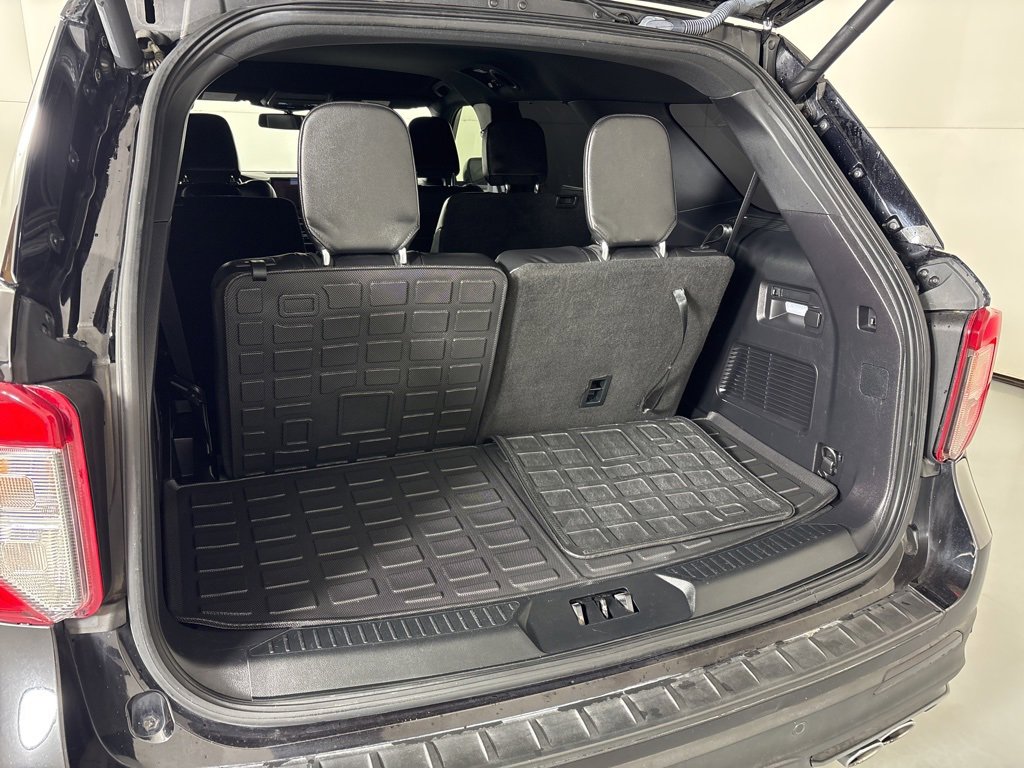 Used 2021 Ford Explorer ST image 39