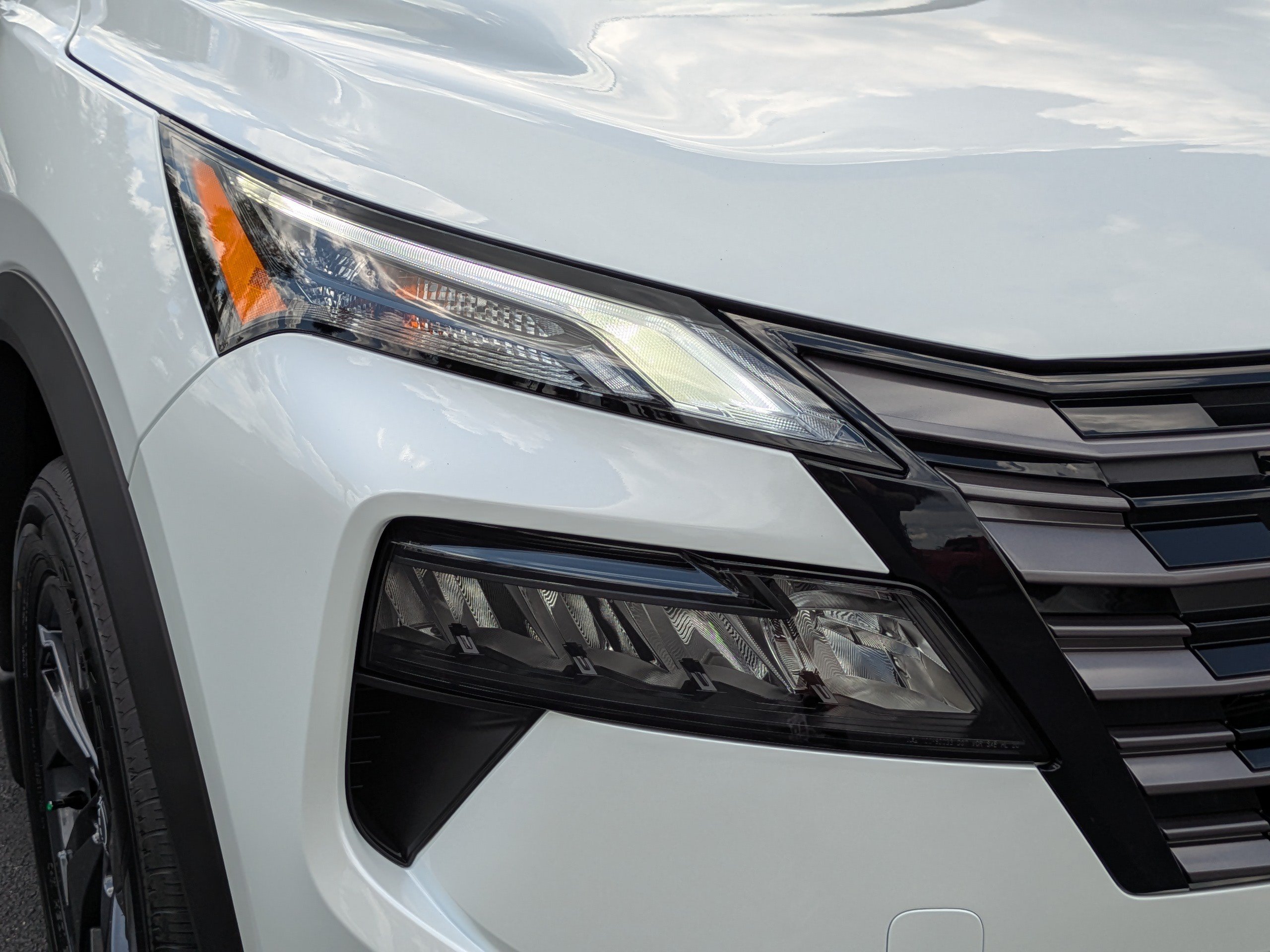 New 2026 Nissan Rogue SV FWD image 10