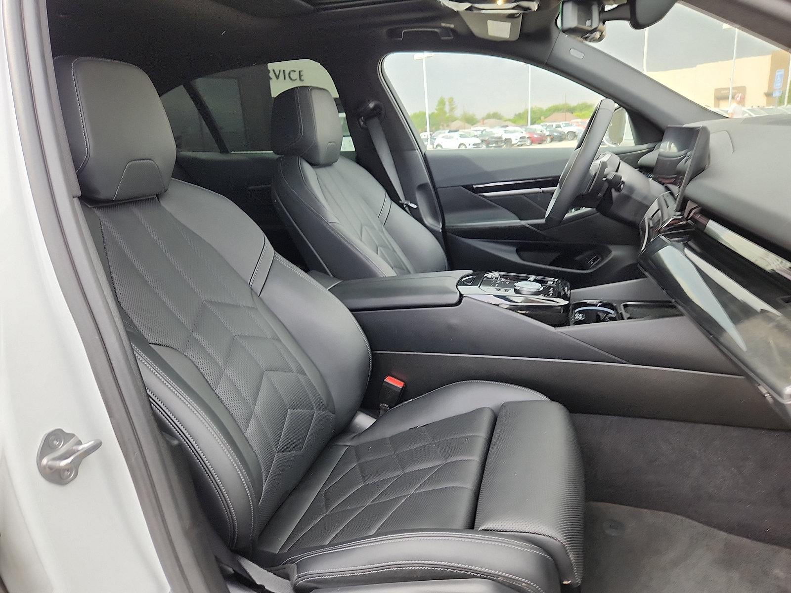 Used 2024 BMW 530i RWD image 15