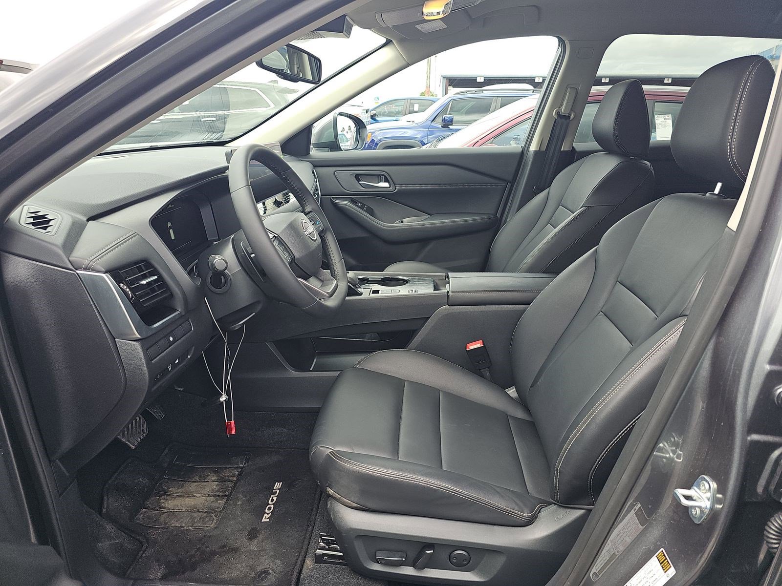 Used 2026 Nissan Rogue SL image 7