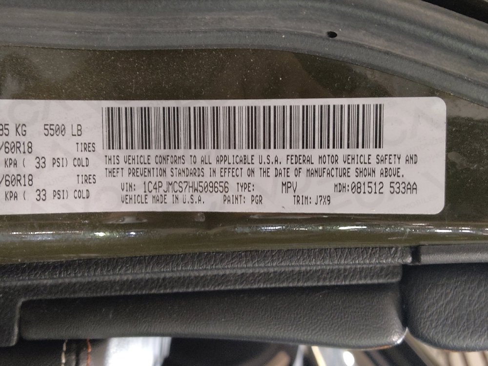 Used 2017 Jeep Cherokee 75th Anniversary image 33