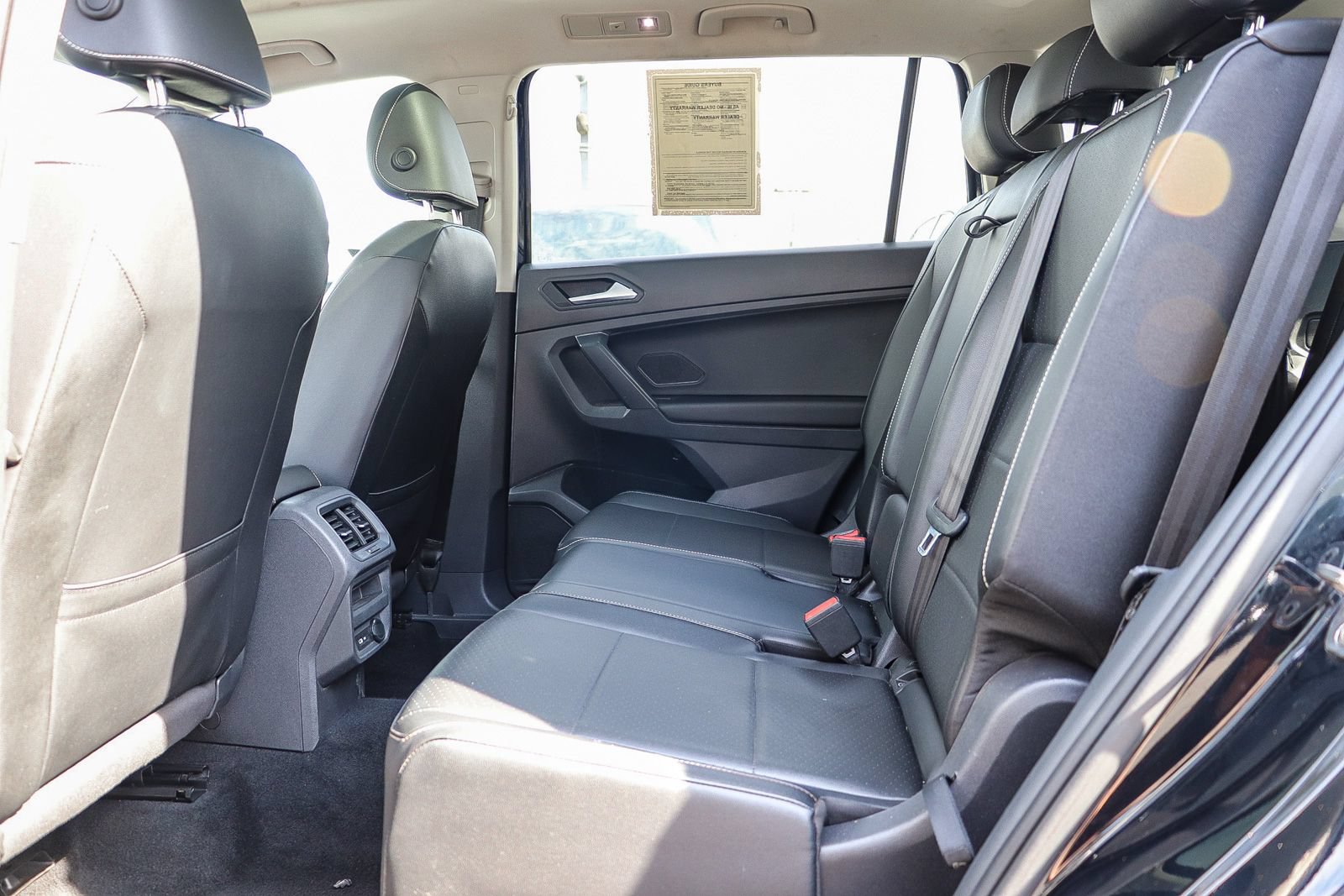 Used 2021 Volkswagen Tiguan SE FWD image 19
