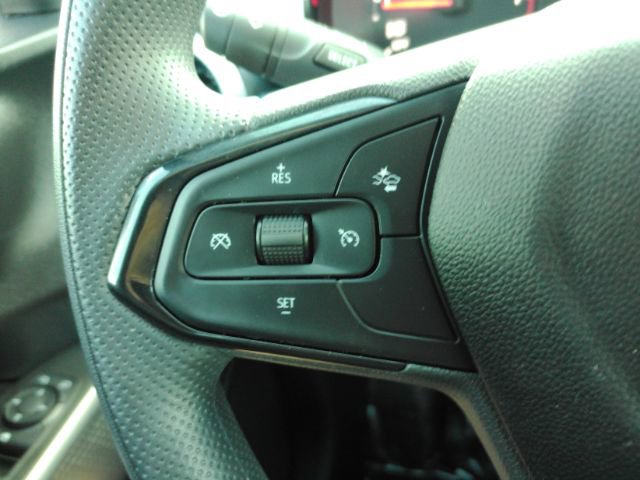 Used 2025 Chevrolet Trax LS w/ LS Convenience Package image 32