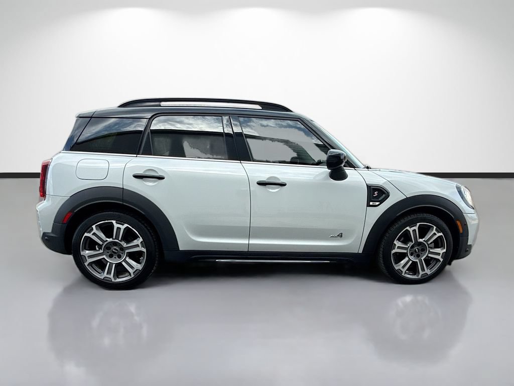 Used 2022 MINI Cooper Countryman S w/ Convenience Package AWD/4WD image 2
